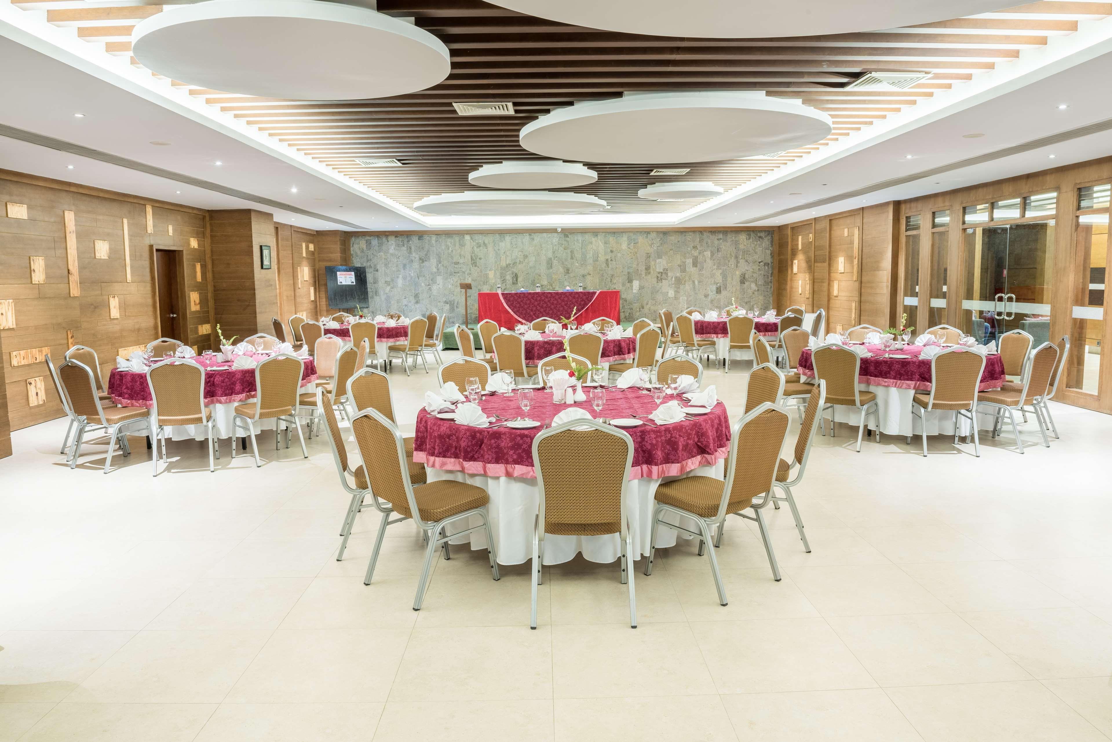 Best Western Heritage 库克斯巴扎 外观 照片