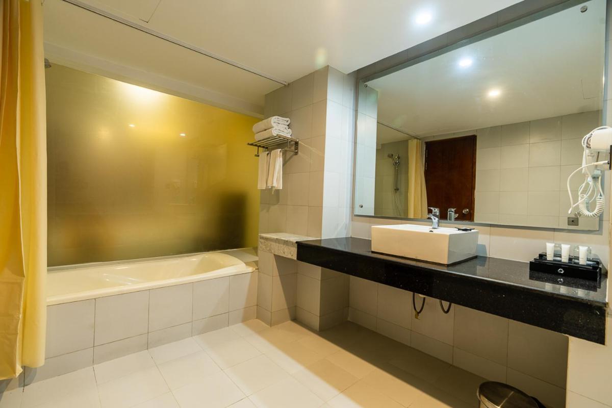 Best Western Heritage 库克斯巴扎 外观 照片